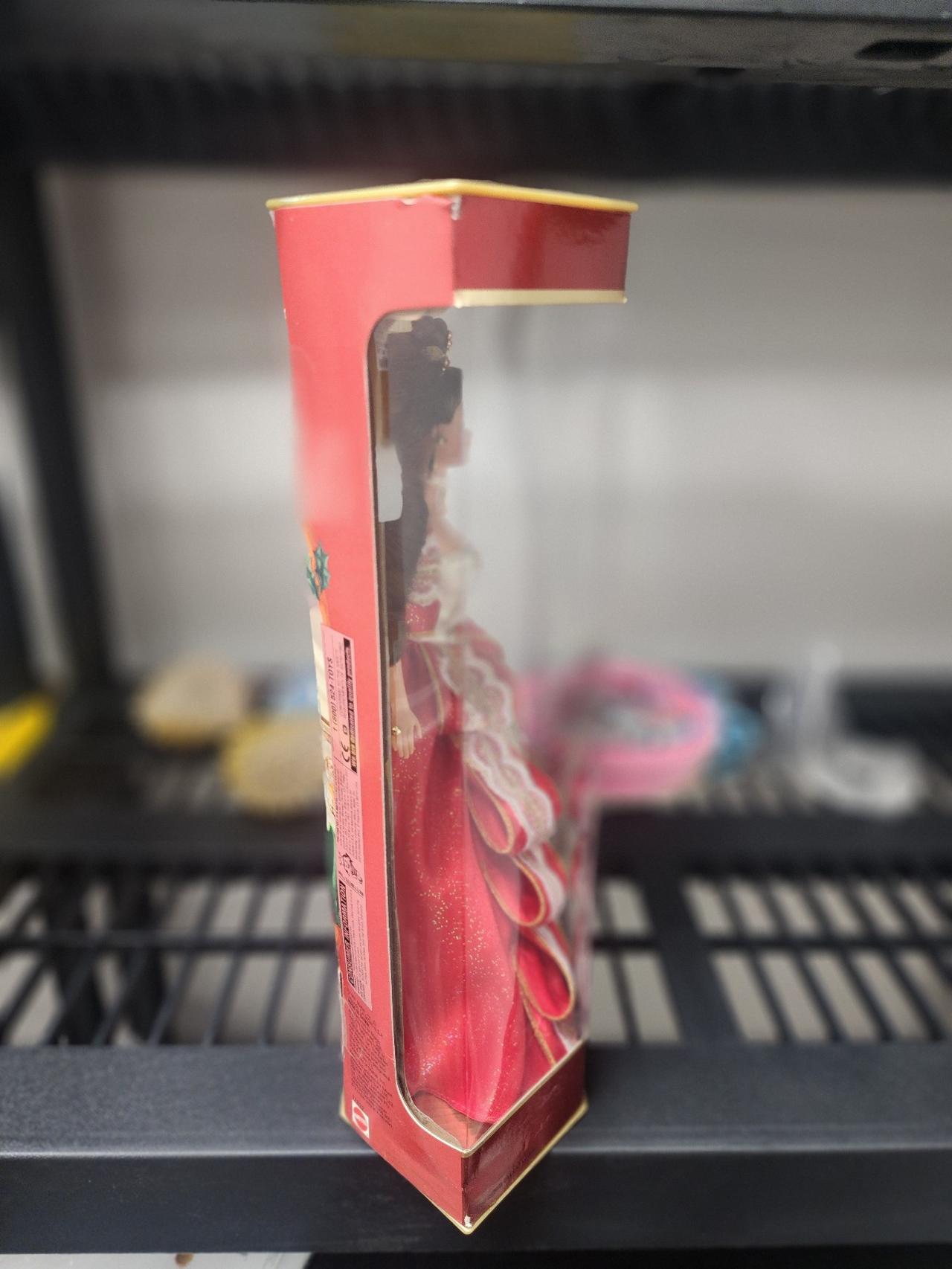 BarbieRARE 1997 Holiday Barbie – Green Eyes Misprint – Special Edition