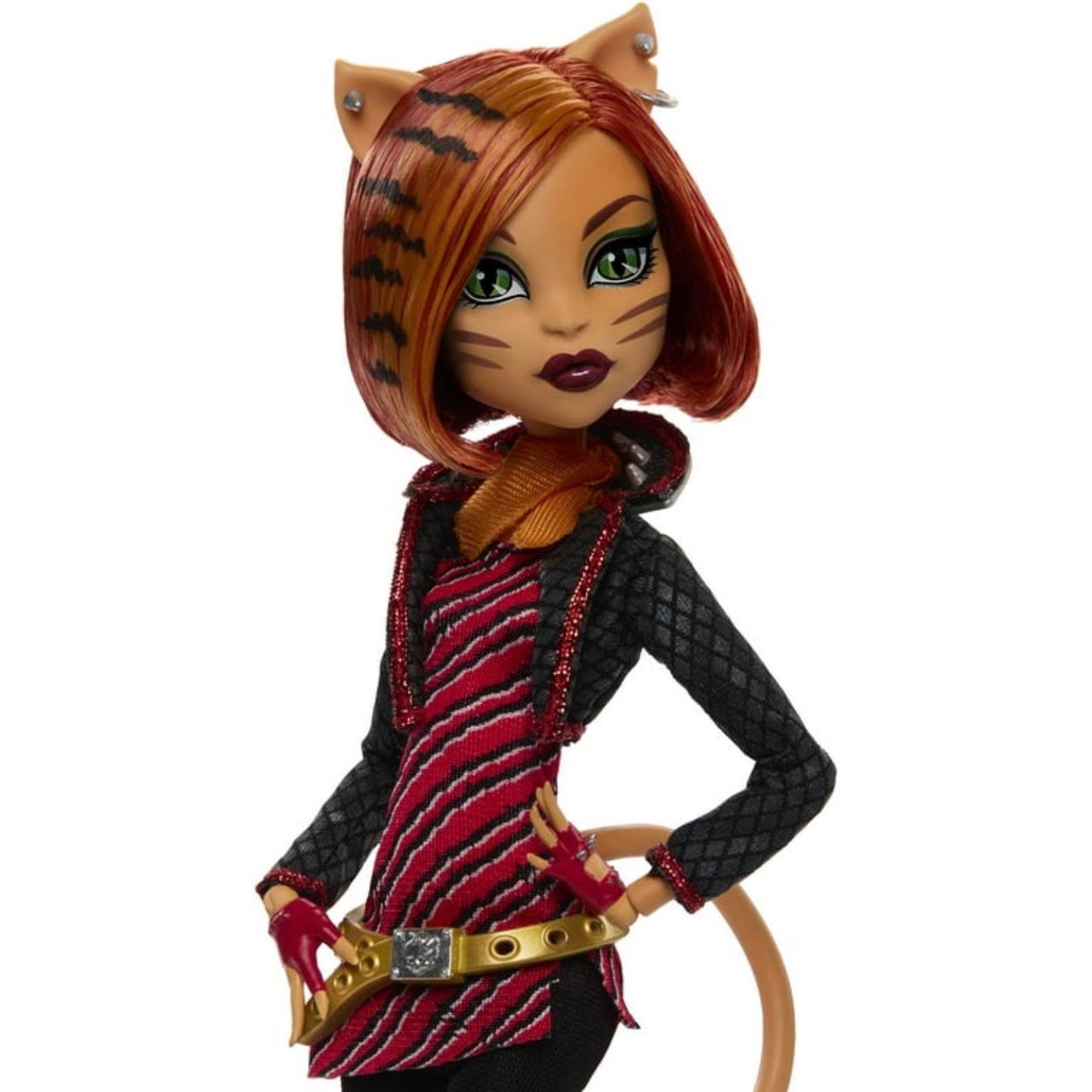 Monster High Boo-riginal Creeproduction Toralei Doll with Diary, Doll Stand