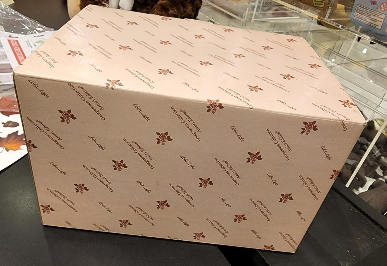 Georgetown Collection Porcelain Doll 9" "Angel Hugs" With Papers