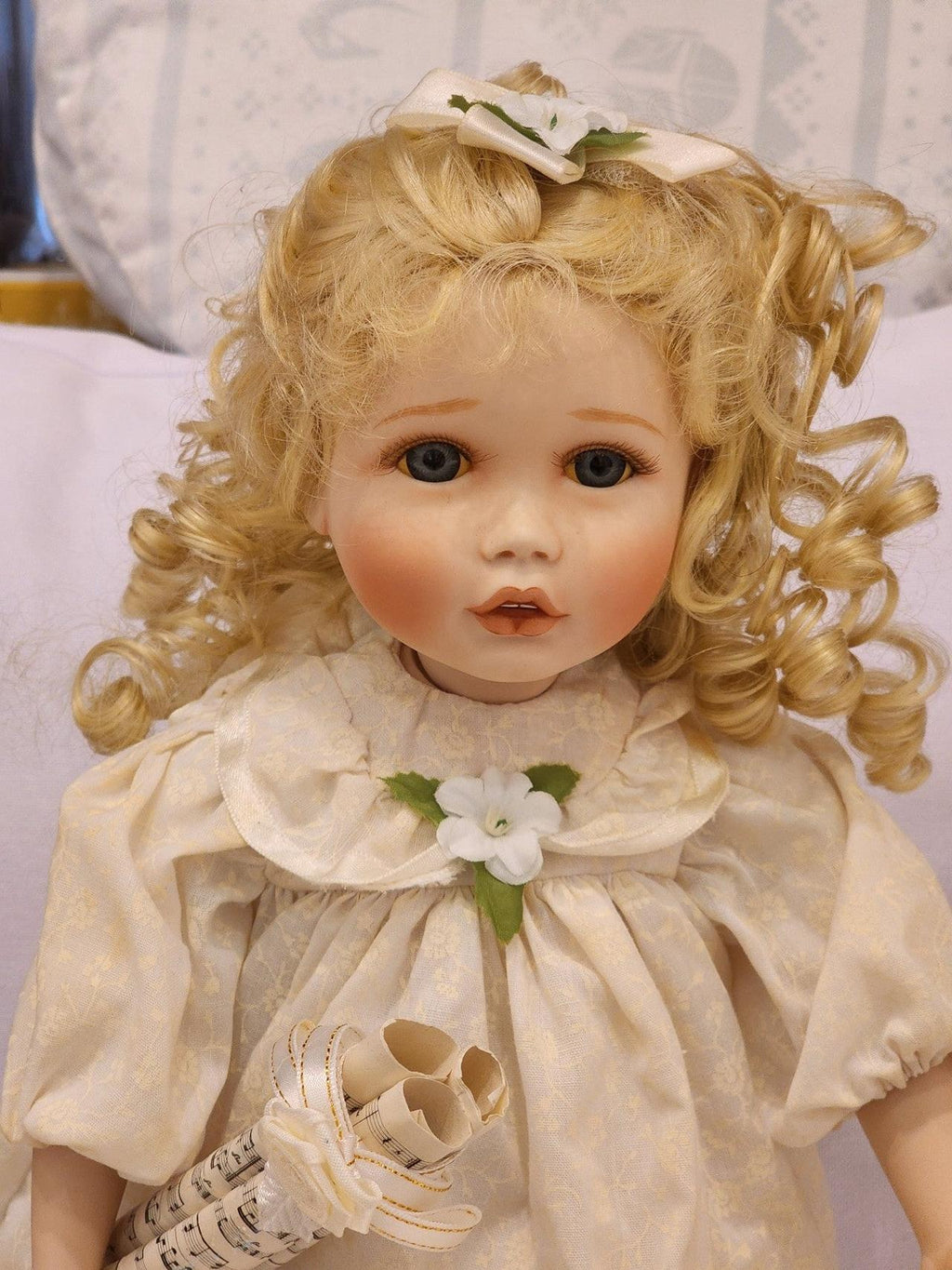 1995 Lynnwood Little Ones Faith Porcelain doll