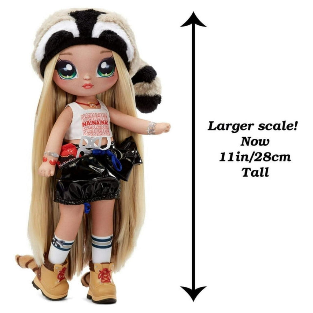 Na Na Na Surprise Teens Fashion Doll – Gretchen Stripes, 11 inch Blonde