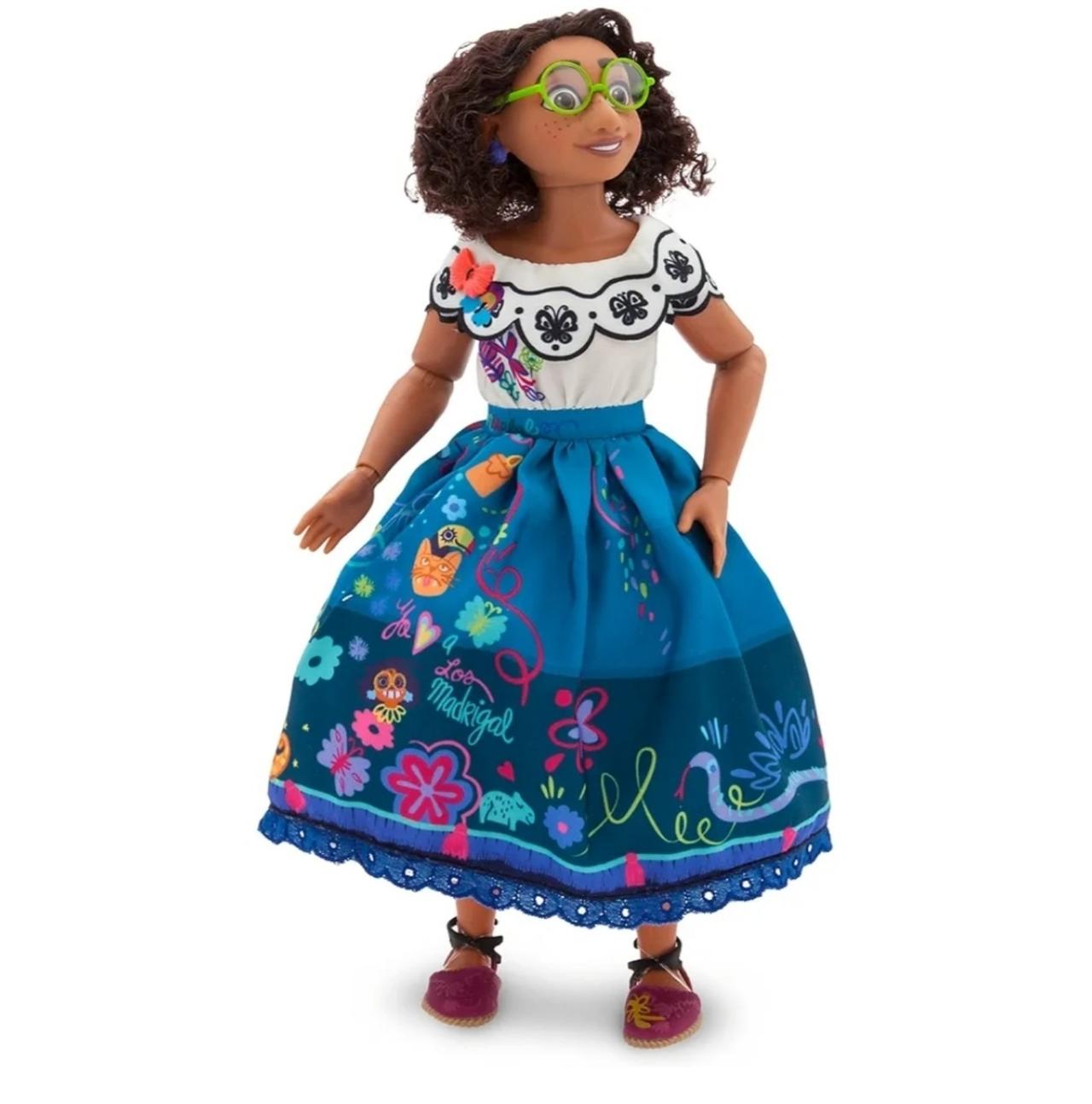 Disney Store Encanto Deluxe Doll Set 2021