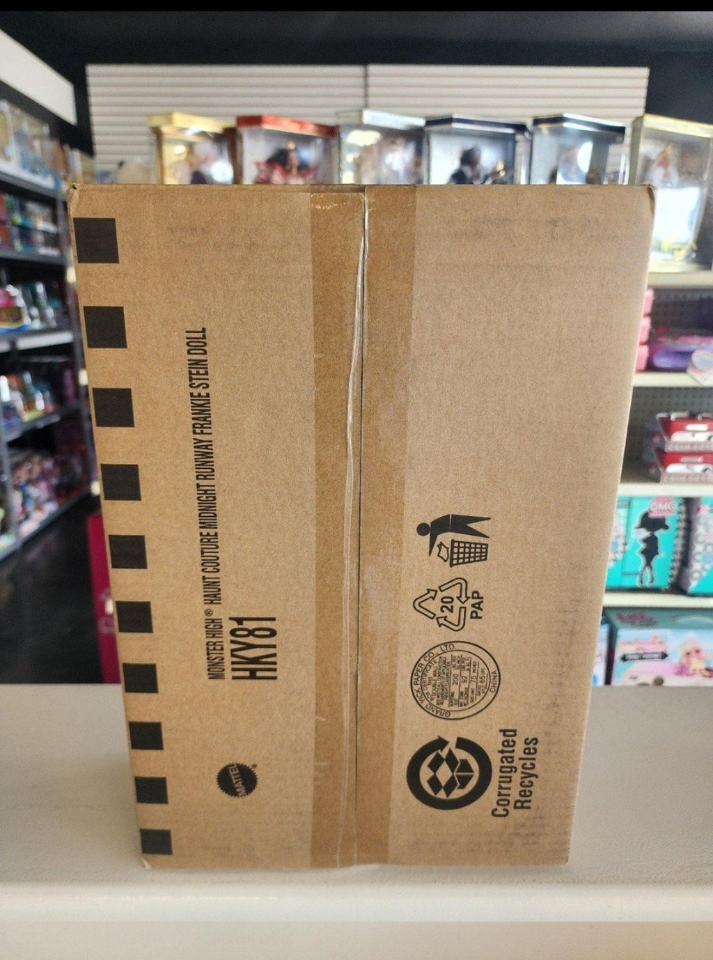 Monster High Haunt Couture Midnight Runway Frankie Stein Doll