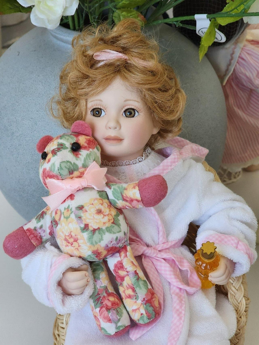 Julia by Andrea Hollis Georgetown Doll 14" Bent Knees Mommy's Word Porcelain