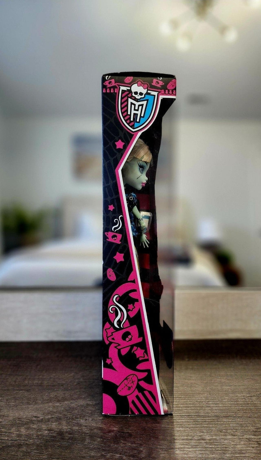 Monster High Coffin Bean Doll Frankie Stein