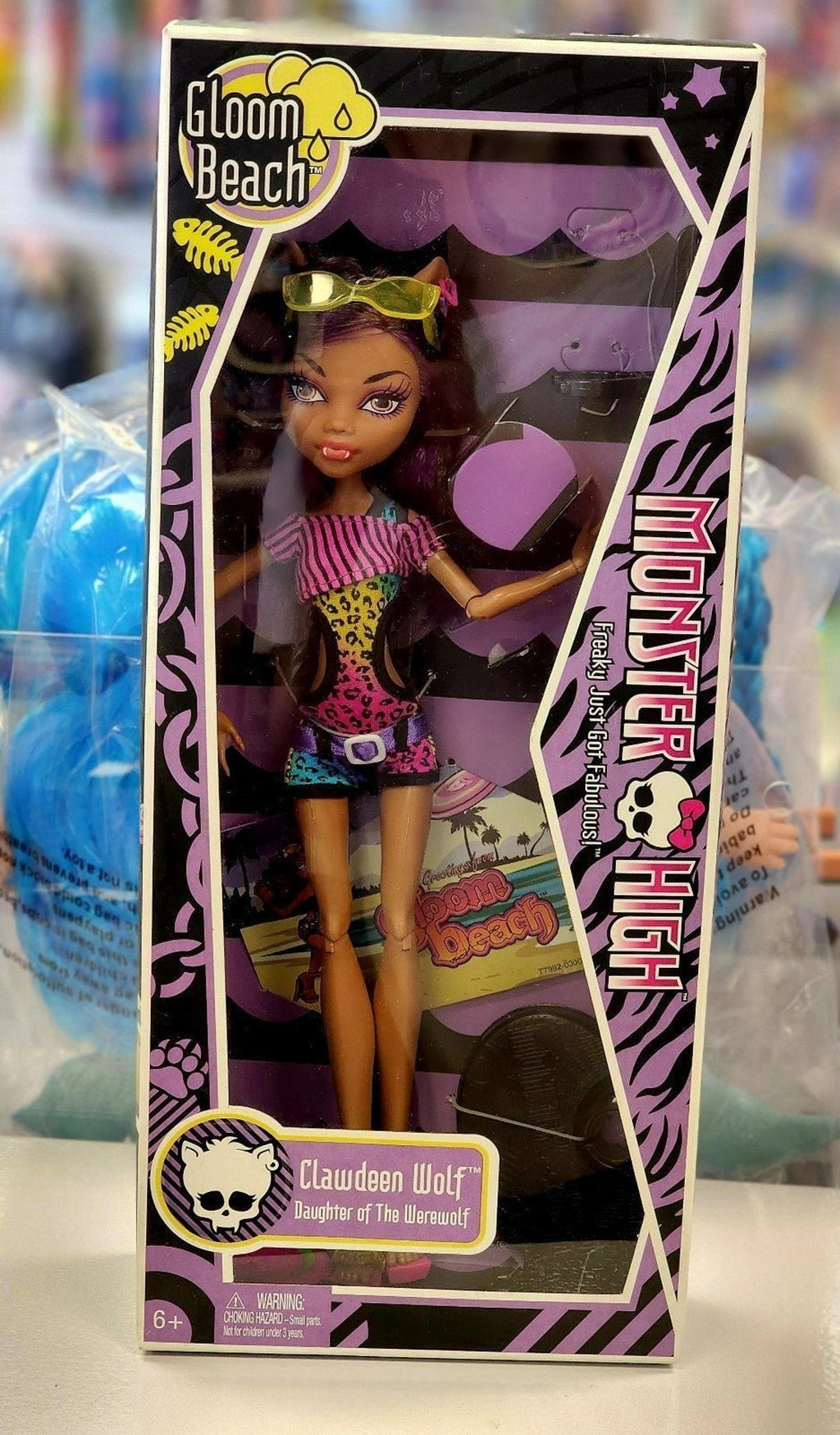 Mattel Monster High Gloom Beach Clawdeen Wolf 10.5-Inch Doll