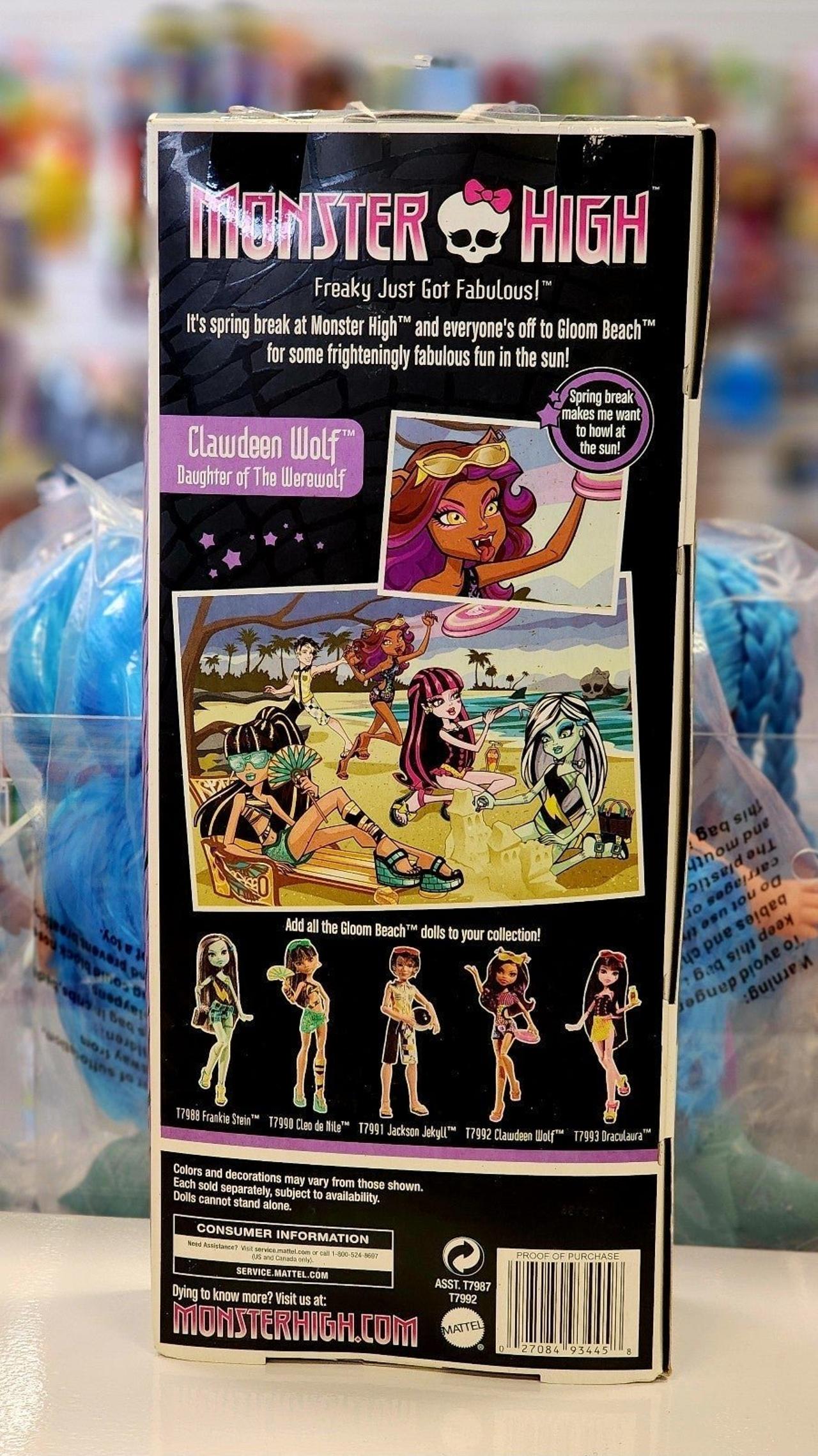 Mattel Monster High Gloom Beach Clawdeen Wolf 10.5-Inch Doll