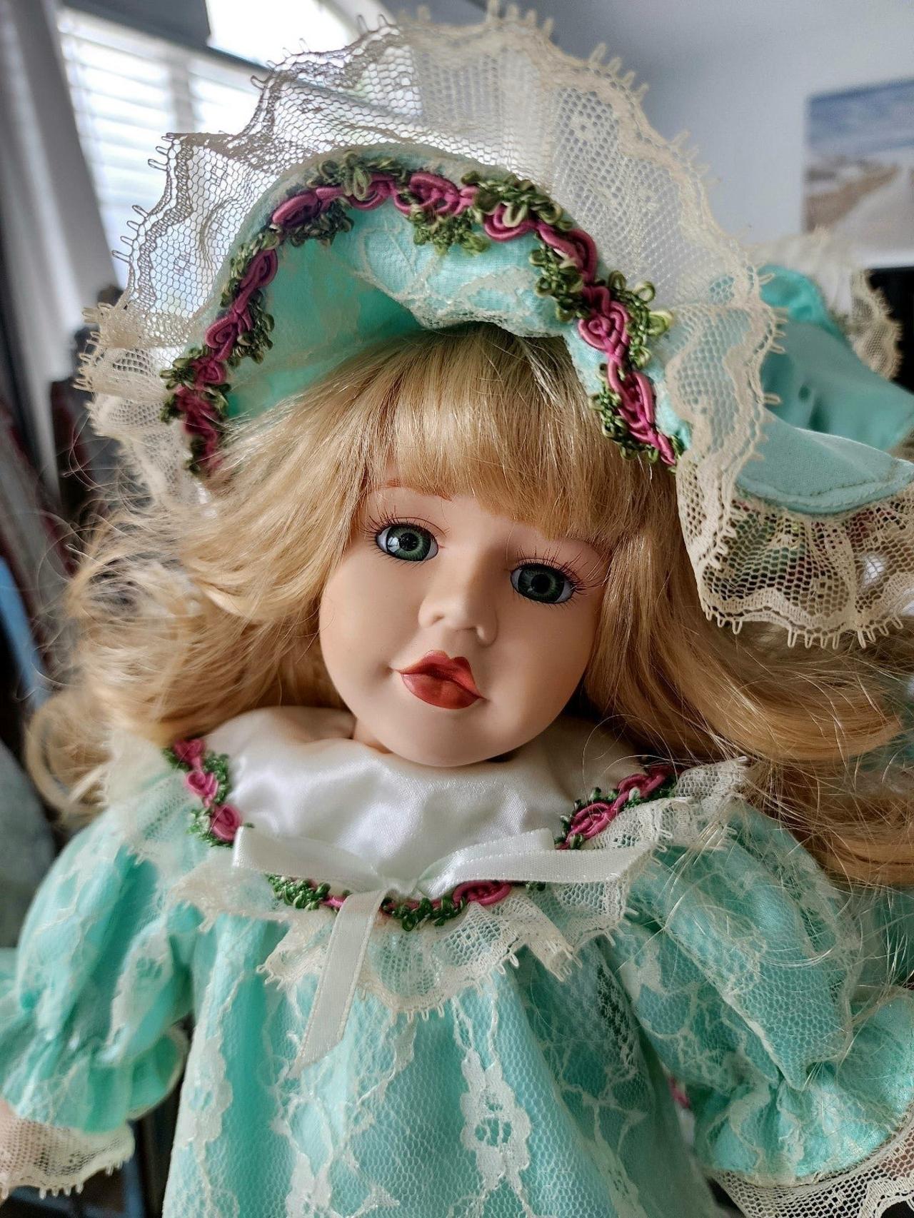 Vintage Collector's Choice Porcelain Doll by DanDee 16" c1990s w/Stand