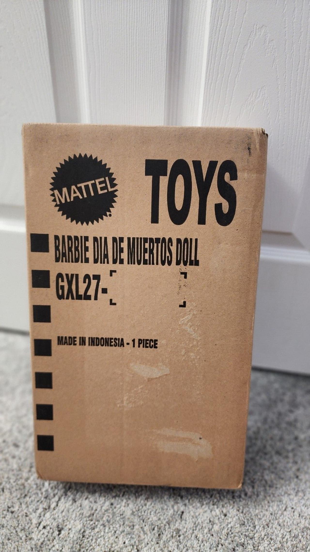 Barbie Signature 2021 Dia de Muertos Collectible Doll in Embroidered Dress