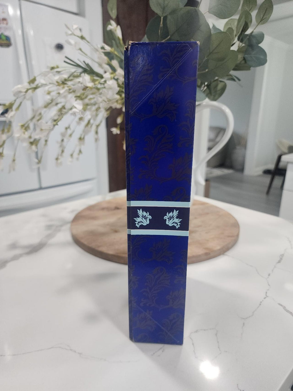 Winter Velvet Barbie Doll Avon Exclusive Blonde 1995 Mattel 15571