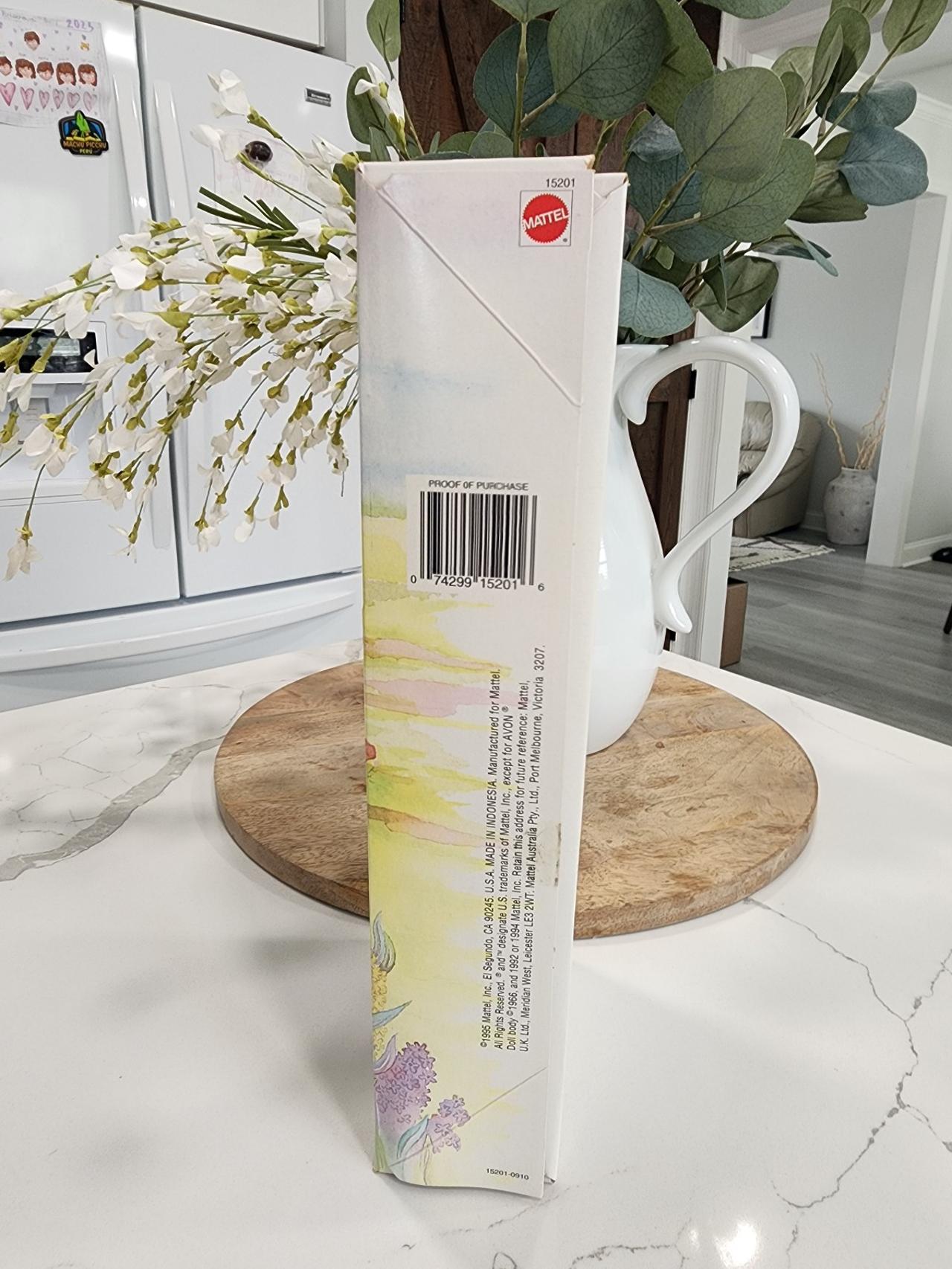 Spring Blossom Barbie Avon Exclusive 1995 Mattel 15201