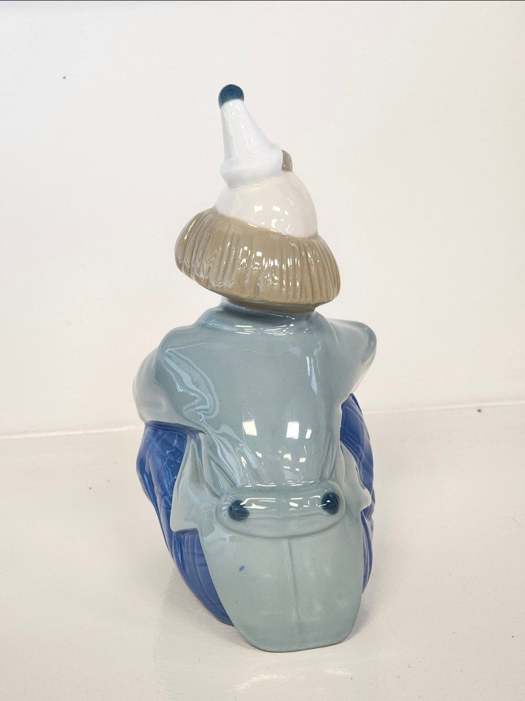 Vintage Porcelana De Cuernavaca Mexico Sitting Clown Figurine