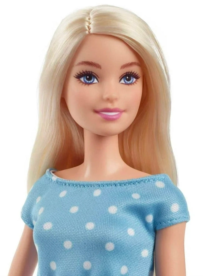 Barbie Big City Big Dreams Doll & Playset, Blonde Malibu Doll with Dressing Room & Accessories