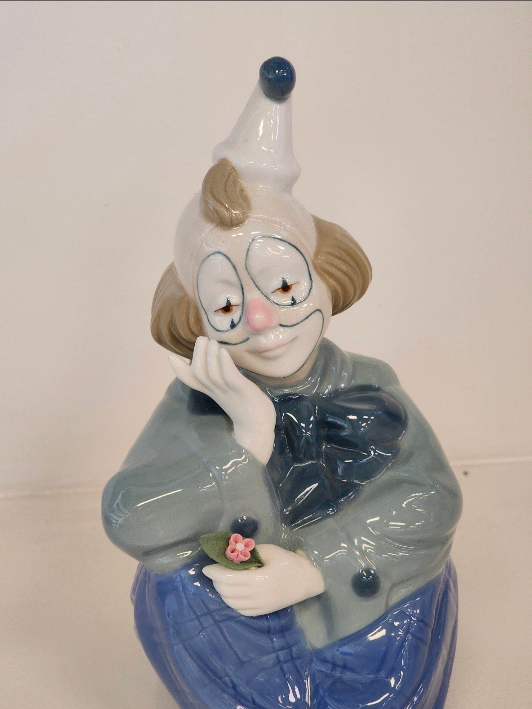 Vintage Porcelana De Cuernavaca Mexico Sitting Clown Figurine
